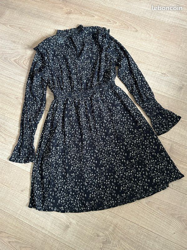 Robe noire et beige à manches longues Femme 9 taille XS jamais portée (image 12)