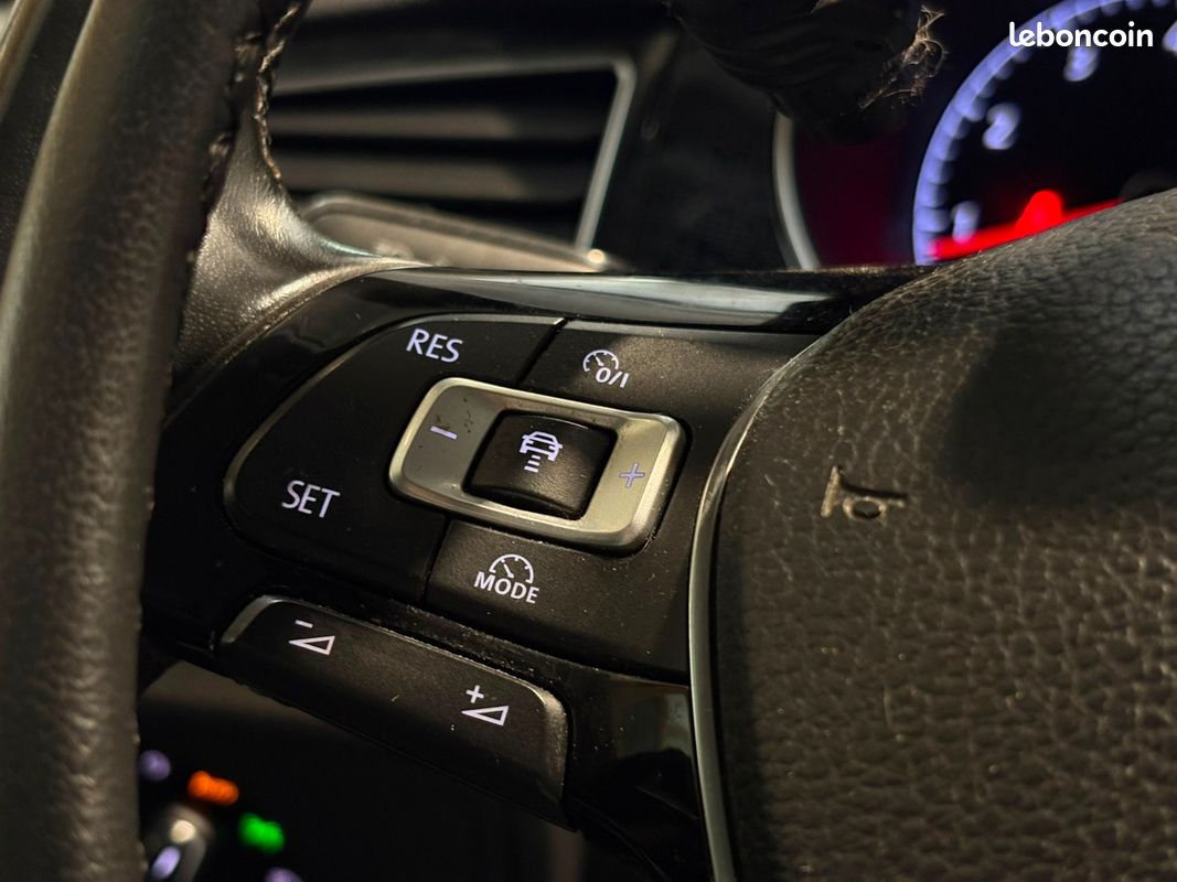 VOLKSWAGEN GOLF SPORTSVAN 1.4 TSI 125 BMT DSG7 Sound - Aménagé TPMR - Coffre Télécommandé (image 17)