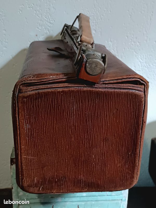 Ancienne petite mallette, valise de médecin (image 3)