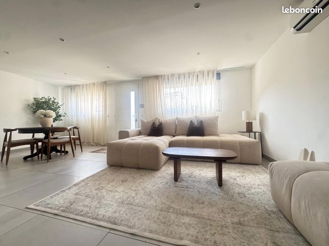 Maison 5 pièces 124 m² · à Garons · 124 m² · 357 000 €