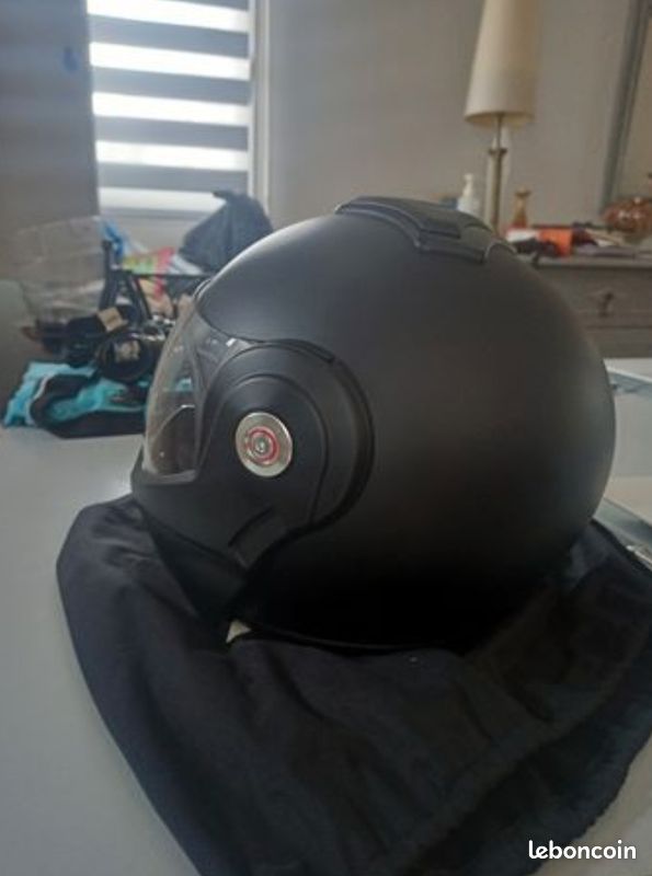 Casque moto modulable trendy neuf très peu porté (image 3)