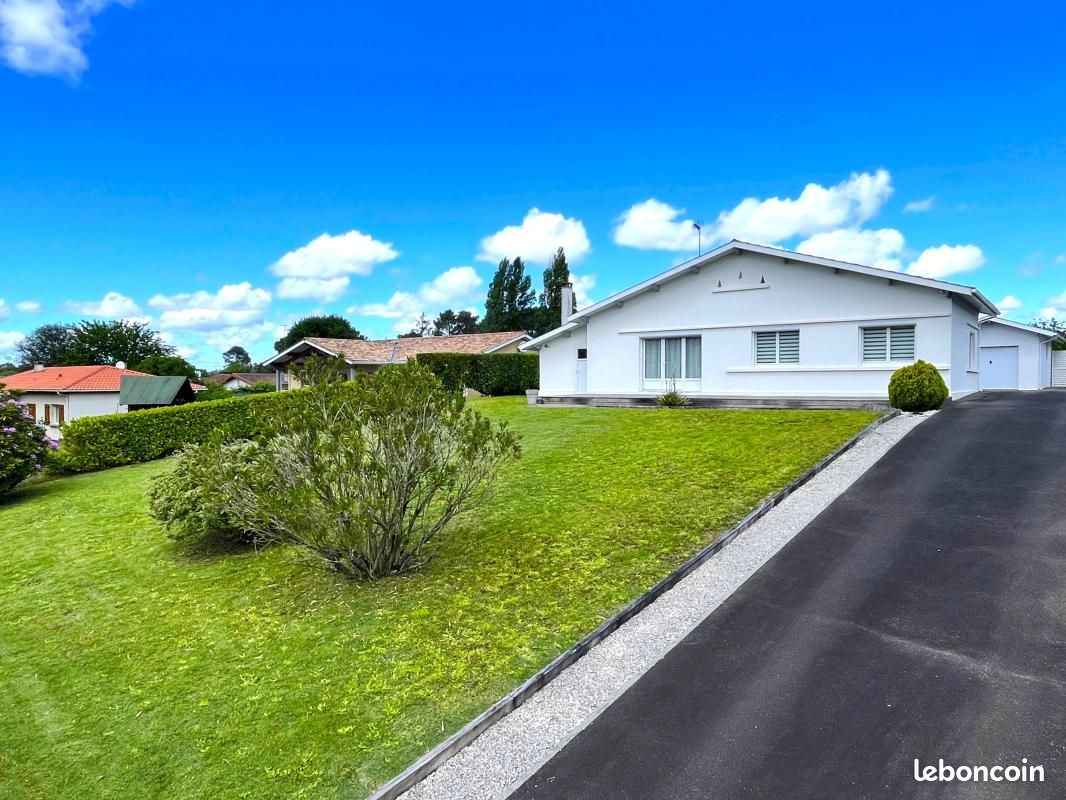 Maison 4 pièces 94 m² · à Ychoux · 94 m² · 349 000 €