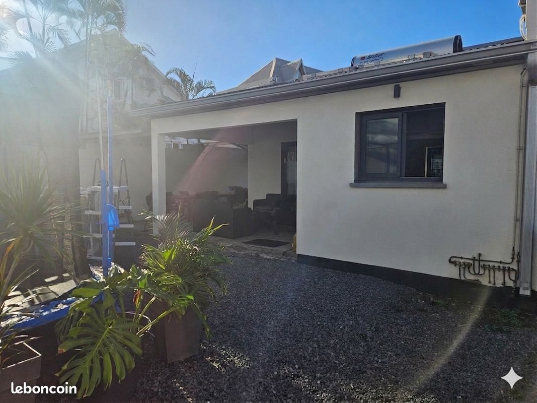 Maison 4 pièces 90 m² · à Saint-Pierre · 90 m² · 365 000 €
