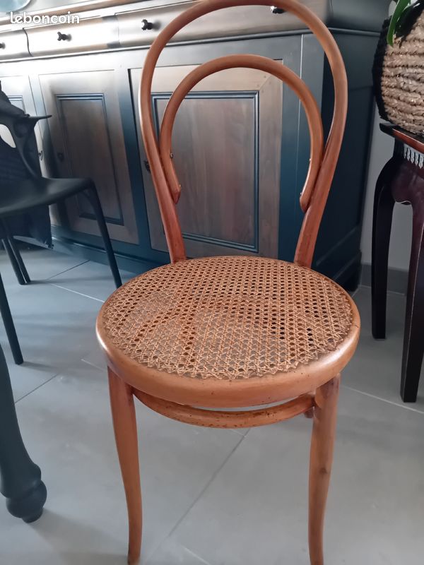 Chaise THONET N° 16 Ameublement