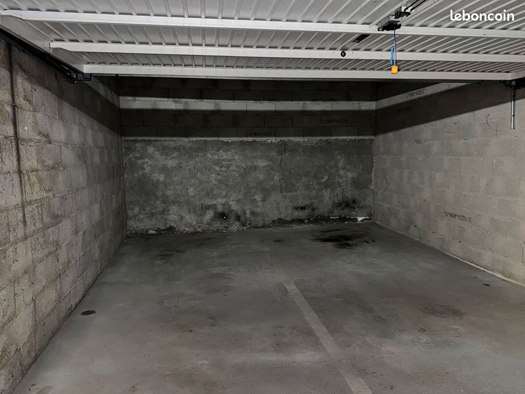 Parking/box FONTENAY SOUS BOIS · à Fontenay-sous-Bois · 190 €/mois