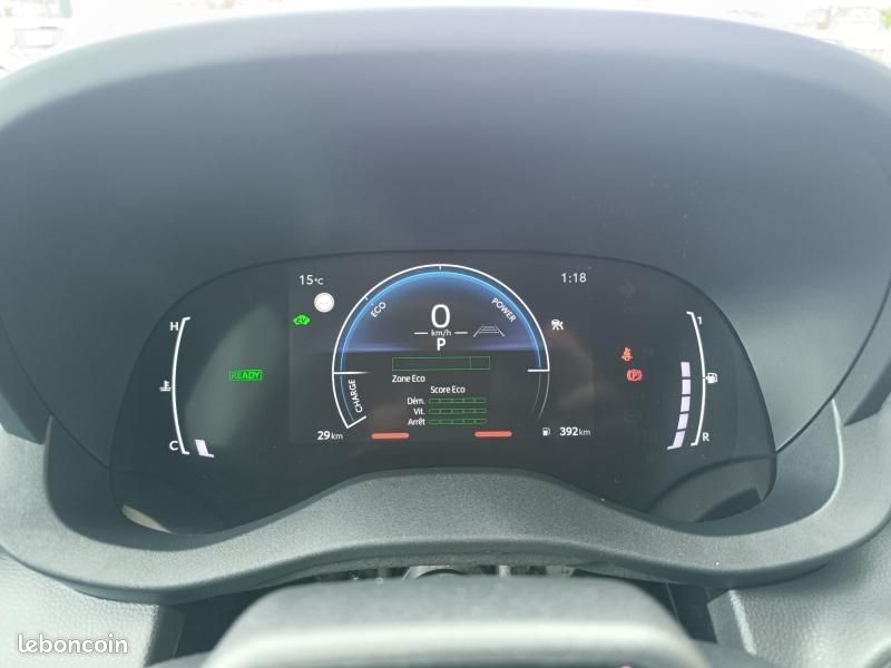 Toyota Yaris 116h Design 5p MY26 (image 17)