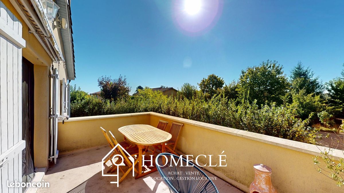 Maison 6 pièces 167 m² · à Saint-Georges-de-Reneins · 167 m² · 470 000 €