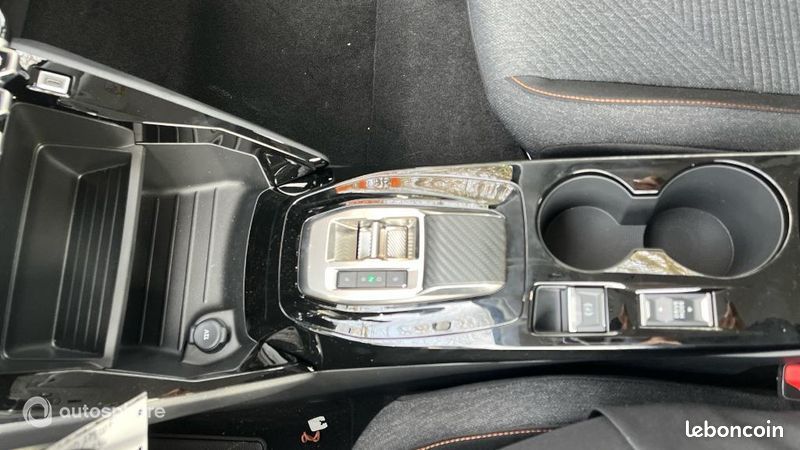 Peugeot 208 e-208 136ch Style (image 21)