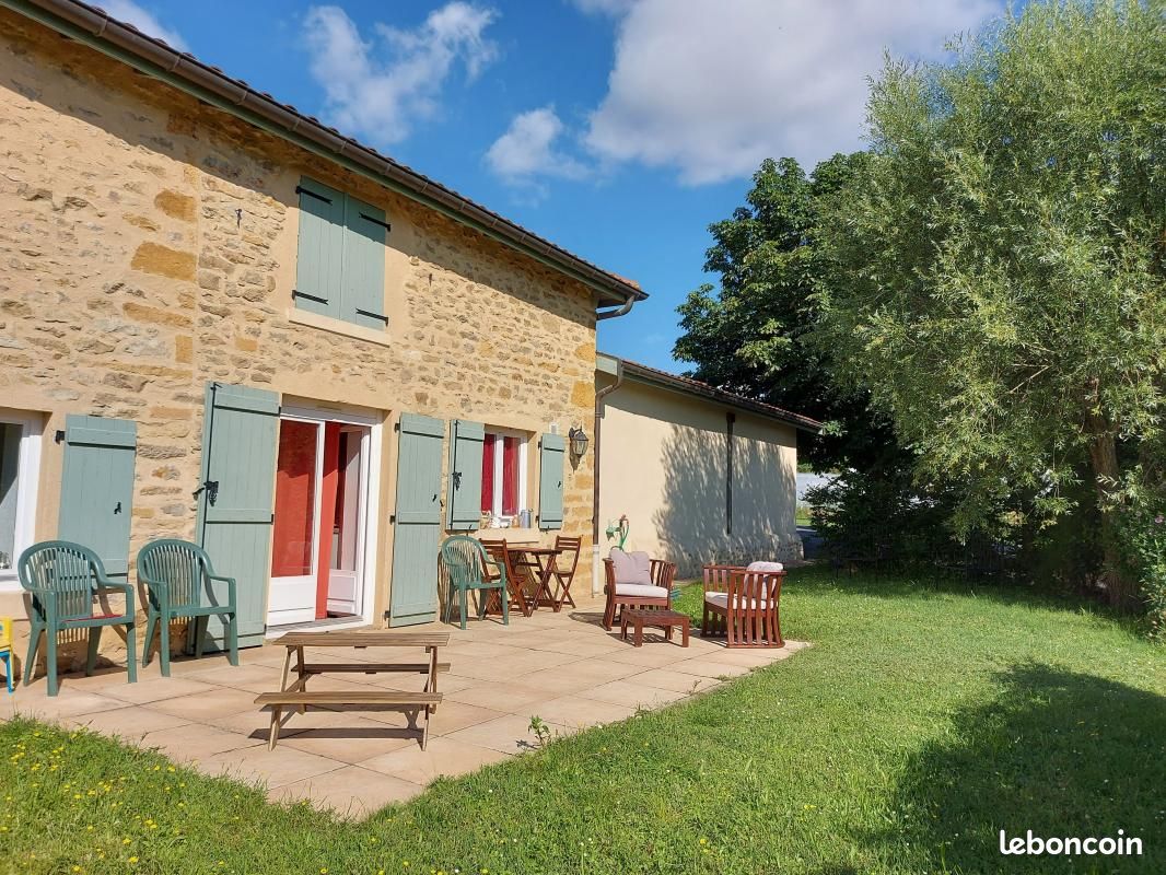 Maison 6 pièces 169 m² · à Saint-Jean-des-Vignes · 169 m² · 1 820 €
