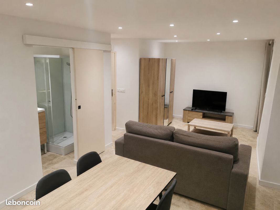 Appartement 1 pièce 28 m² · à Manosque · 28 m² · 550 €/mois