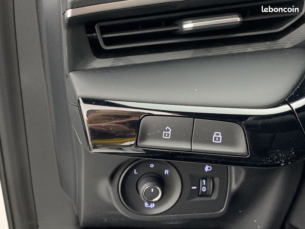 MG MG3 1.5L HYBRIDE 195CH LUXURY BLANC - PHARES LED CAMÉRa 360° (image 16)