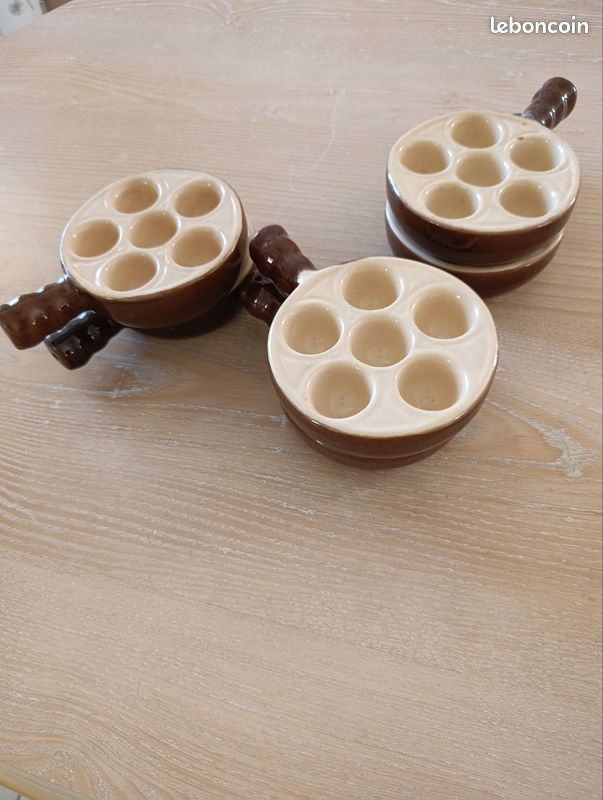Lot De 5 Plats à Escargots En Aluminium - 12 Trous - Art De La Table - Occasion