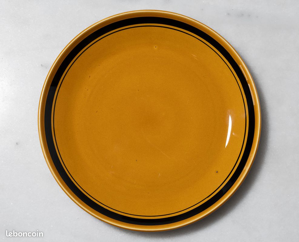 Assiette à dessert en faïence vintage - Aignan de SALINS (image 1)