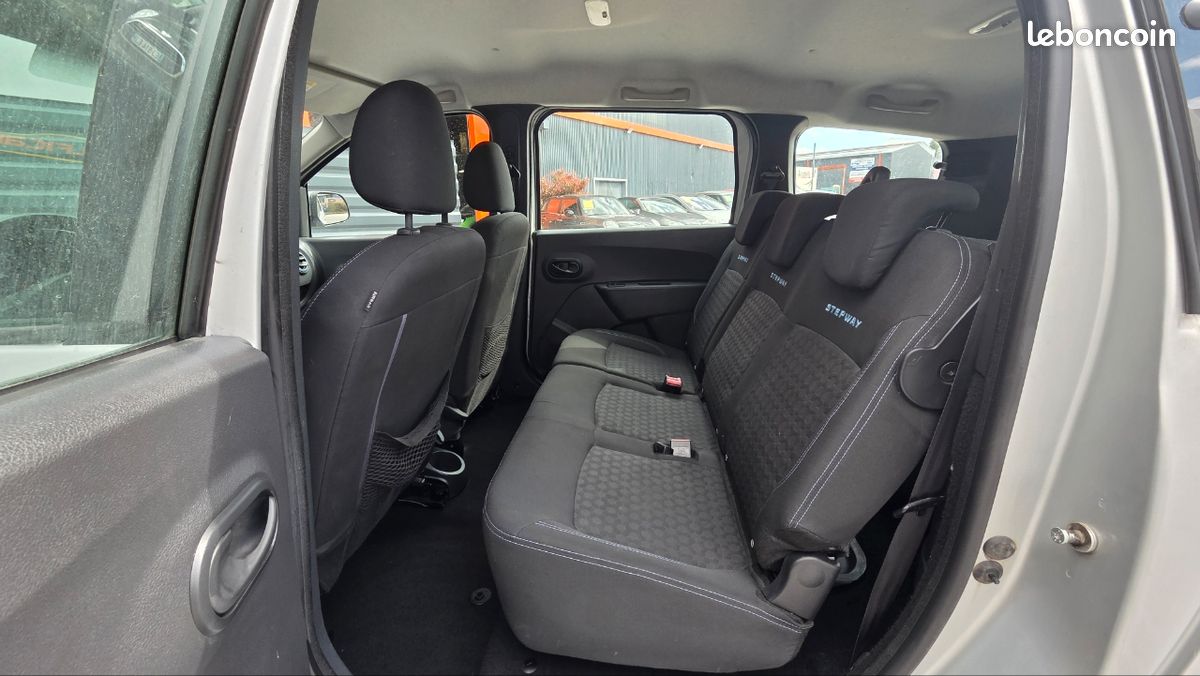 Dacia lodgy stepway 1.2tce 115cv 7 places (image 5)