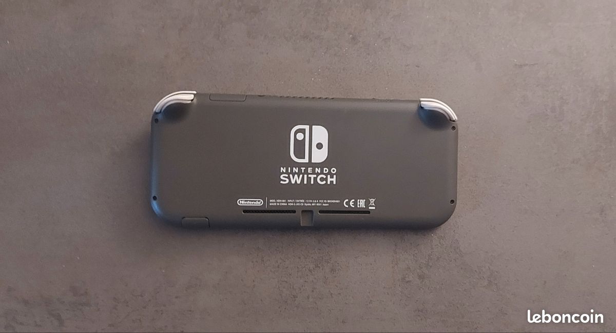 Nintendo switch lite + jeu Super Mario Odyssey (image 3)