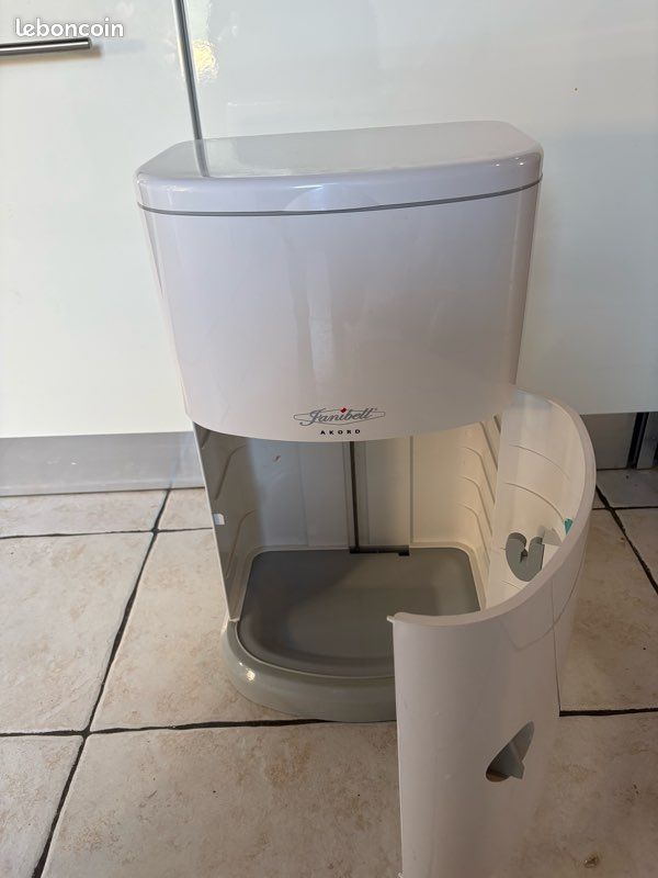 Poubelle à pédales 20l (image 2)