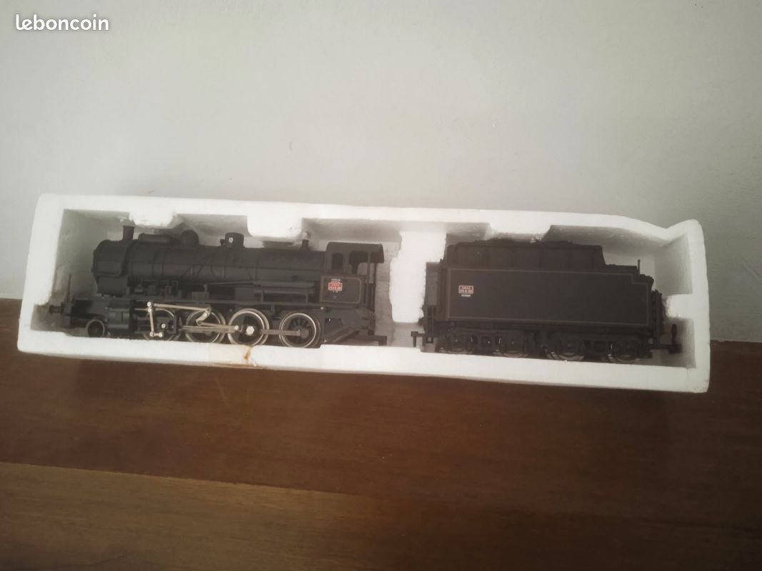 Jouef H0 - 8283 - Locomotora de vapor con ténder - 140C