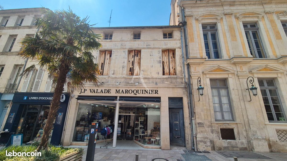 Appartement 3 pièces 100 m² · à Rochefort · 100 m² · 225 750 €