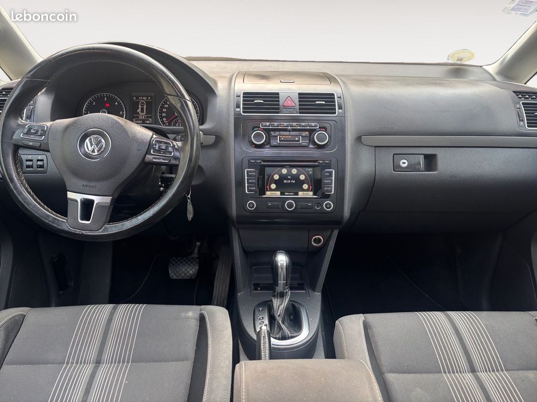 VOLKSWAGEN TOURAN 1.6 TDI 105 FAP Confortline DSG7 - ENTRETIEN FULL VOLKSWAGEN (image 3)