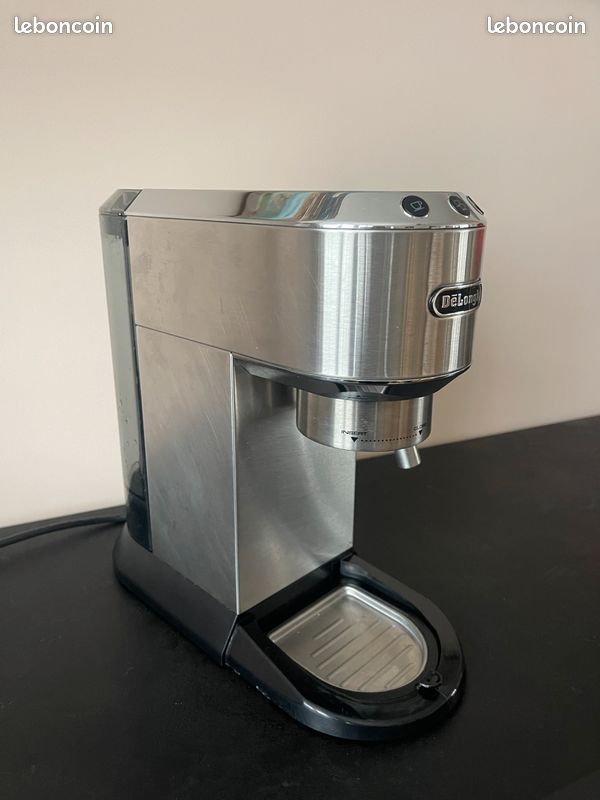 Machine à café expresso Delonghi Dedica EC695.M – Excellent état (image 2)