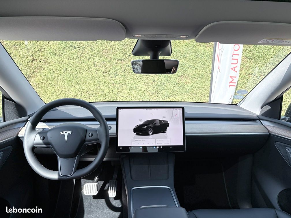 Tesla model y premium propulsion lfp noir (image 4)