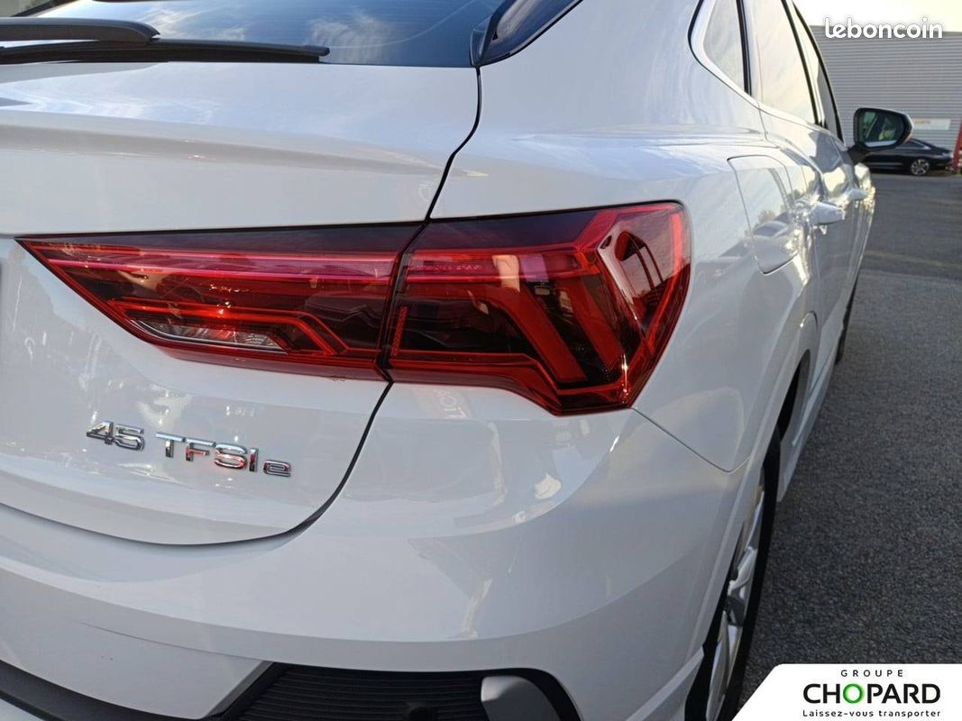 AUDI Q3 Sportback 45 TFSIe 245 ch S tronic 6 S line (image 26)