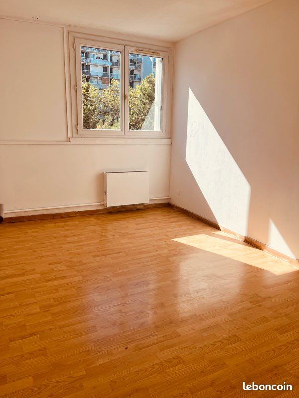 Appartement 3 pièces 68 m² · à Vaulx-en-Velin · 68 m² · 113 000 €
