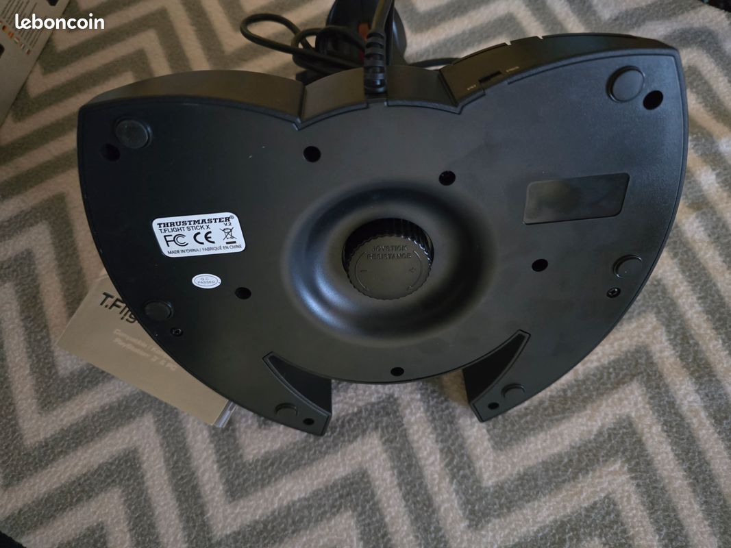 Manette TRUSTMASTER avec 2 jeux sous blister Microsoft PARIS et Fligt Simulator (image 4)