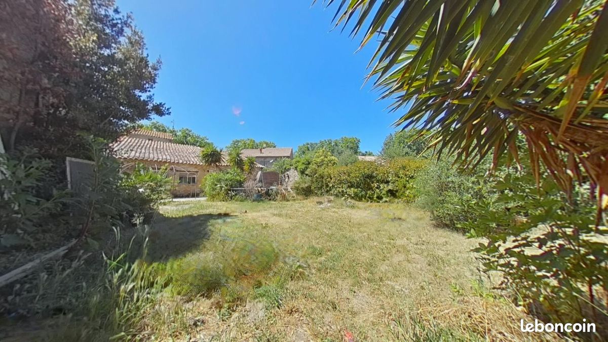Maison 7 pièces 516 m² · à Bize-Minervois · 516 m² · 261 000 €