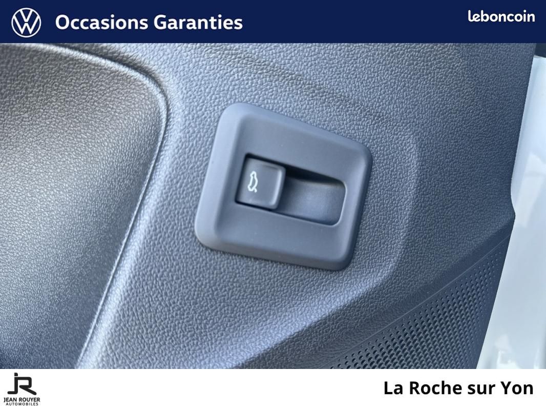Volkswagen T-Roc 1.5 eTSI EVO2 Hybrid 150 ch DSG7 R-Line (image 28)