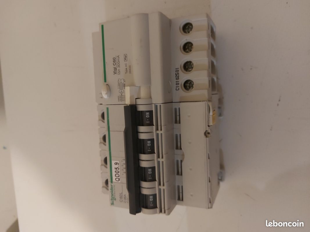 Disjoncteur Tetra plaire (image 2)