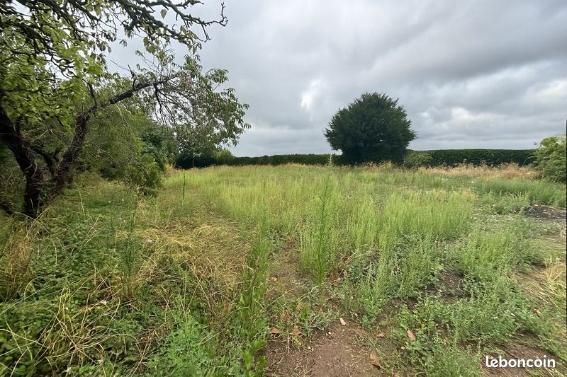 Terrain 837 m² · aux Bois d'Anjou · 59 300 €