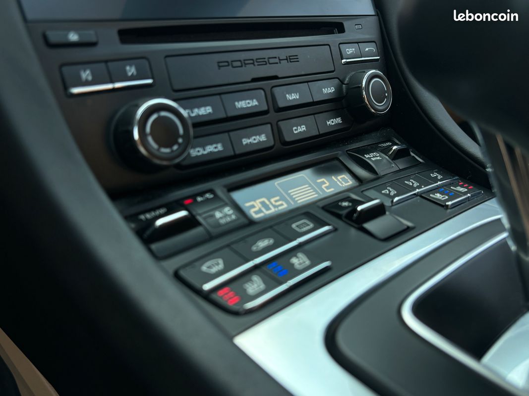 Porsche 911 991.2 Carrera 4 (image 8)
