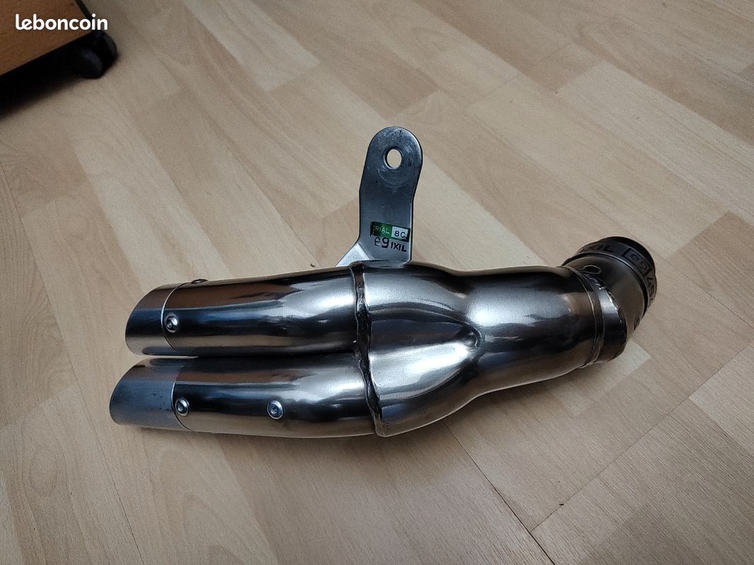 Échange pot ixil cb1000r vs capot de selle (image 1)