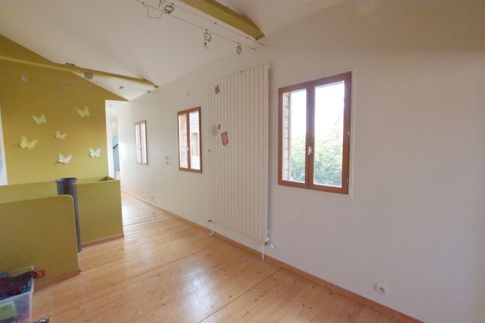 Maison a vendre  - 6 pièce(s) - 138 m2 - Surfyn