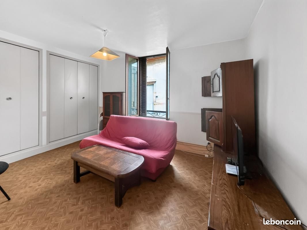 Appartement 2 pièces 53 m² · à Vaulx-en-Velin · 53 m² · 89 000 €