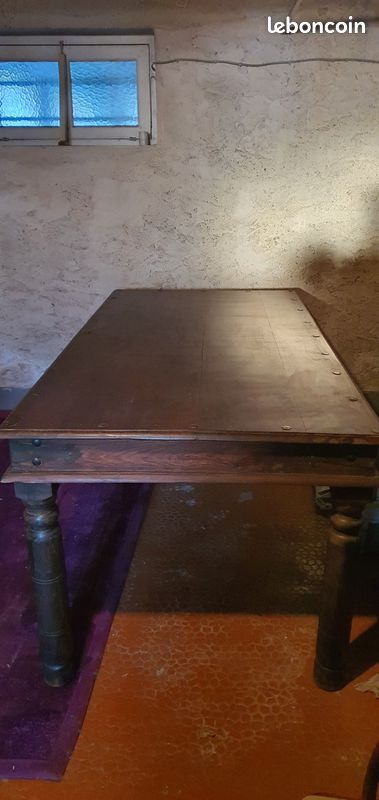 Table avec 4 chaises en bois exotique (image 1)