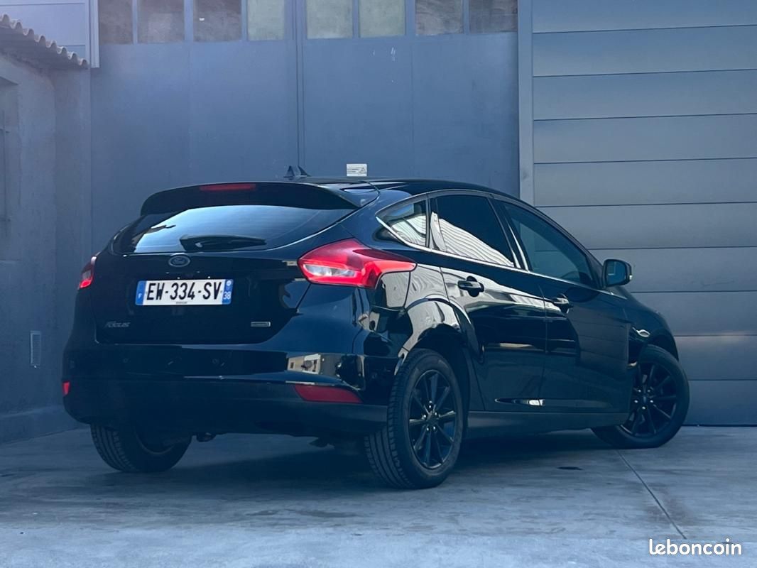 Ford Focus 1.0 EcoBoost 125 S&S Titanium / CAMERA KEYLESS DETECT ANGLE MORTS (image 3)