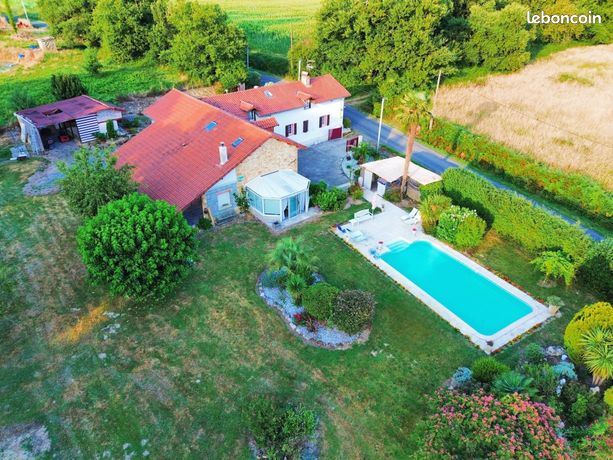 Maison 16 pièces 270 m²