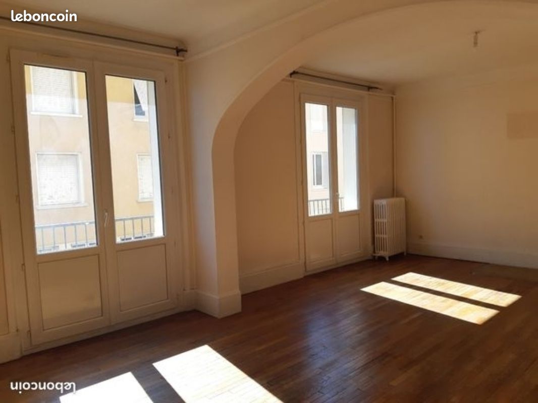 Appartement 3 pièces 82 m² · à Chartres · 82 m² · 900 €