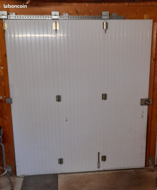 Portail coulissant garage lateral rail trois vantaux pvc blanc alvéolé manuel (image 2)