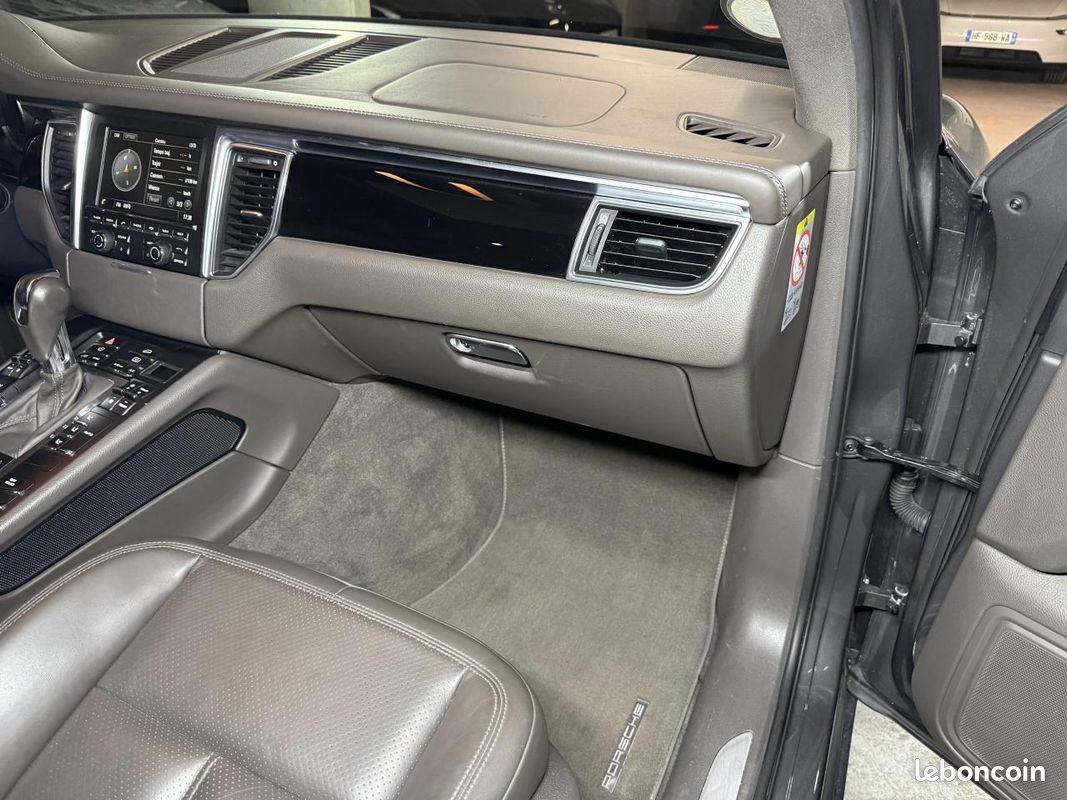 PORSCHE MACAN Porsche S 3.0 V6 258 ch PDK - Cuir expresso, toit ouvrant - Suivi Porsche / garantie (image 30)