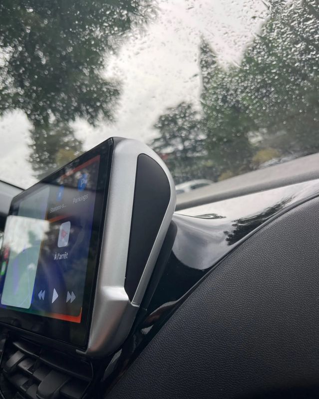 Installation Carplay Android Auto sans fil Peugeot 208
