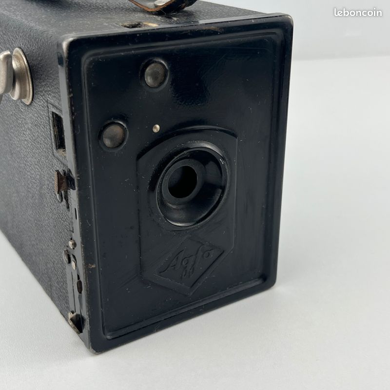Appareil photo ancien Agfa box avec étui Appareil photo ancien Agfa box avec étui