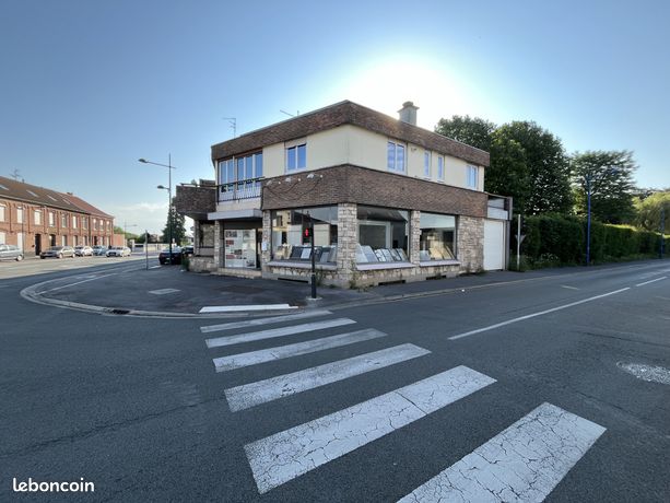 Maison 10 pièces 310 m²