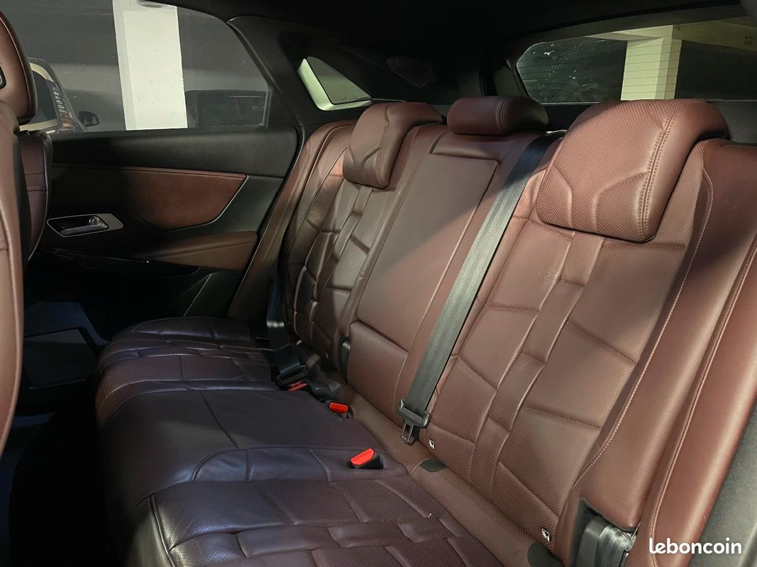 DS DS7 CROSSBACK BlueHDi 180 EAT8 Grand Chic / TOIT OUVRANT / CAMERA 360 / CAR PLAY / TRES BON ETAT 17380 (image 19)