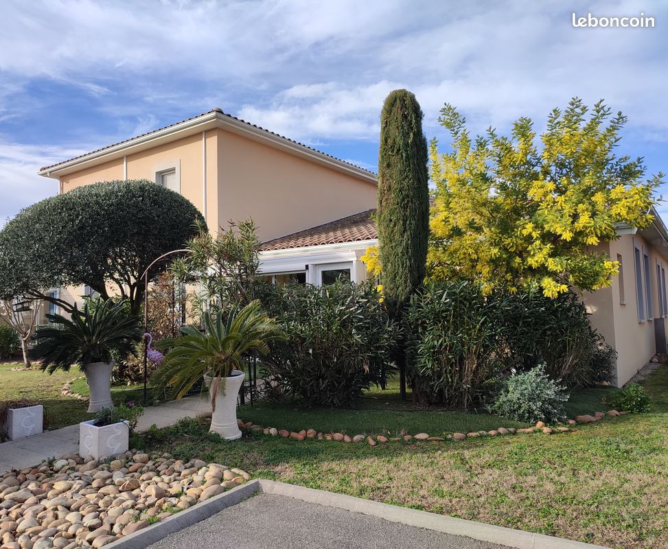 Maison 4 pièces 124 m² · à Jonquières-Saint-Vincent · 124 m² · 330 000 €