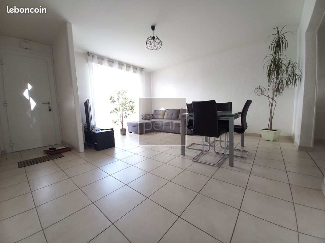 Maison 4 pièces 75 m² · à Châteaubourg · 75 m² · 272 000 €