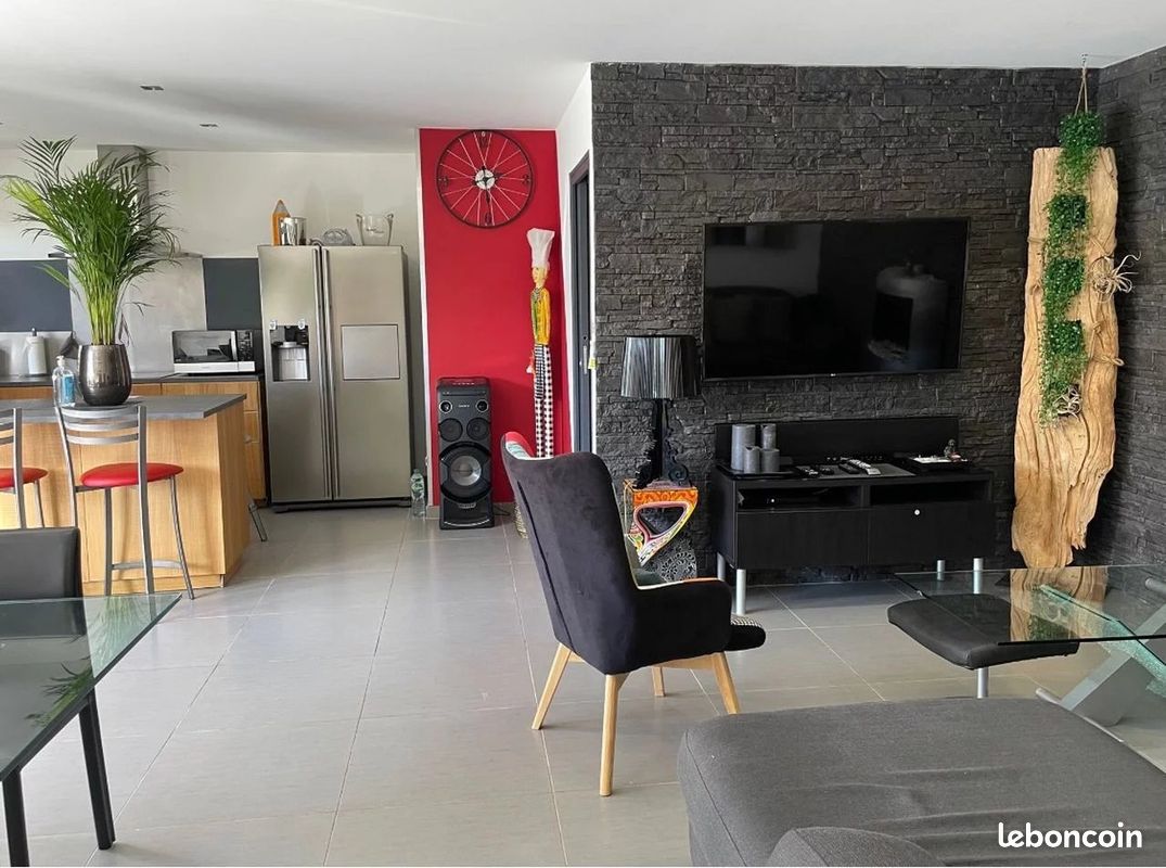 Maison 2 pièces 80 m² · à Vitrolles · 80 m² · 1 600 €/mois