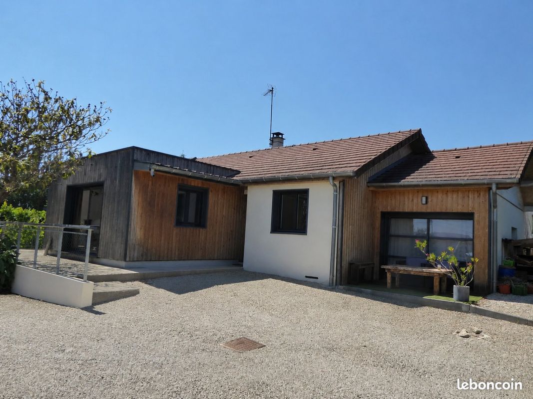 Maison 7 pièces 138 m² · à Crémieu · 138 m² · 389 000 €